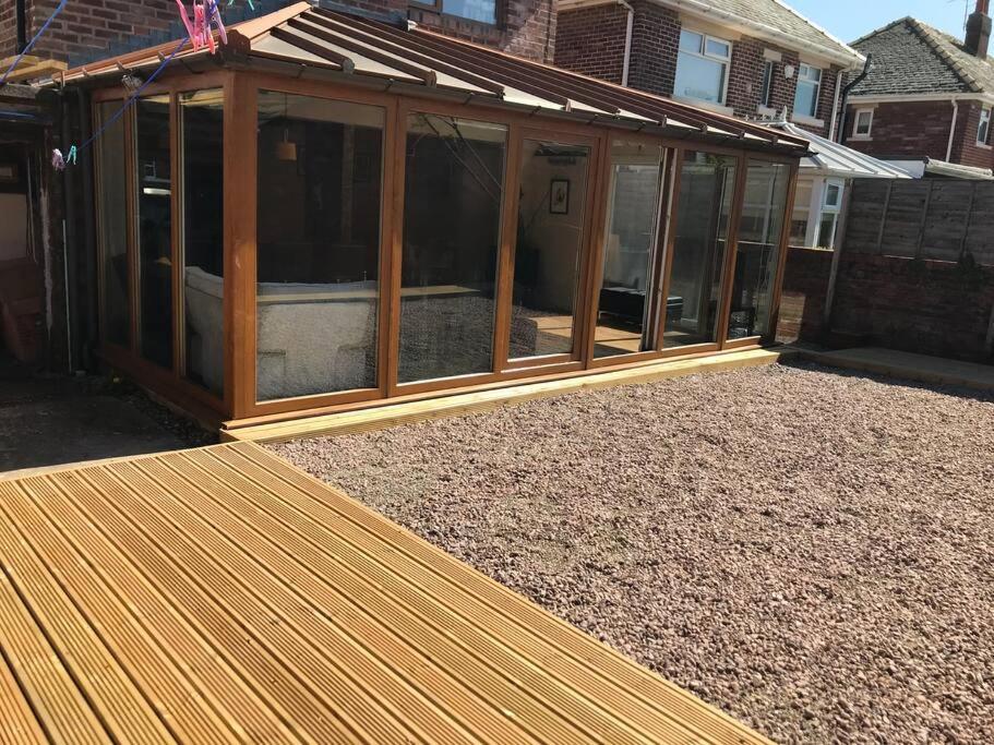The Beach House South - Blackpool - Entire Holiday Home Buitenkant foto
